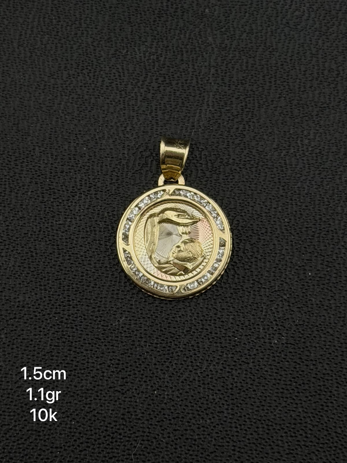 Dije de oro en 10k
