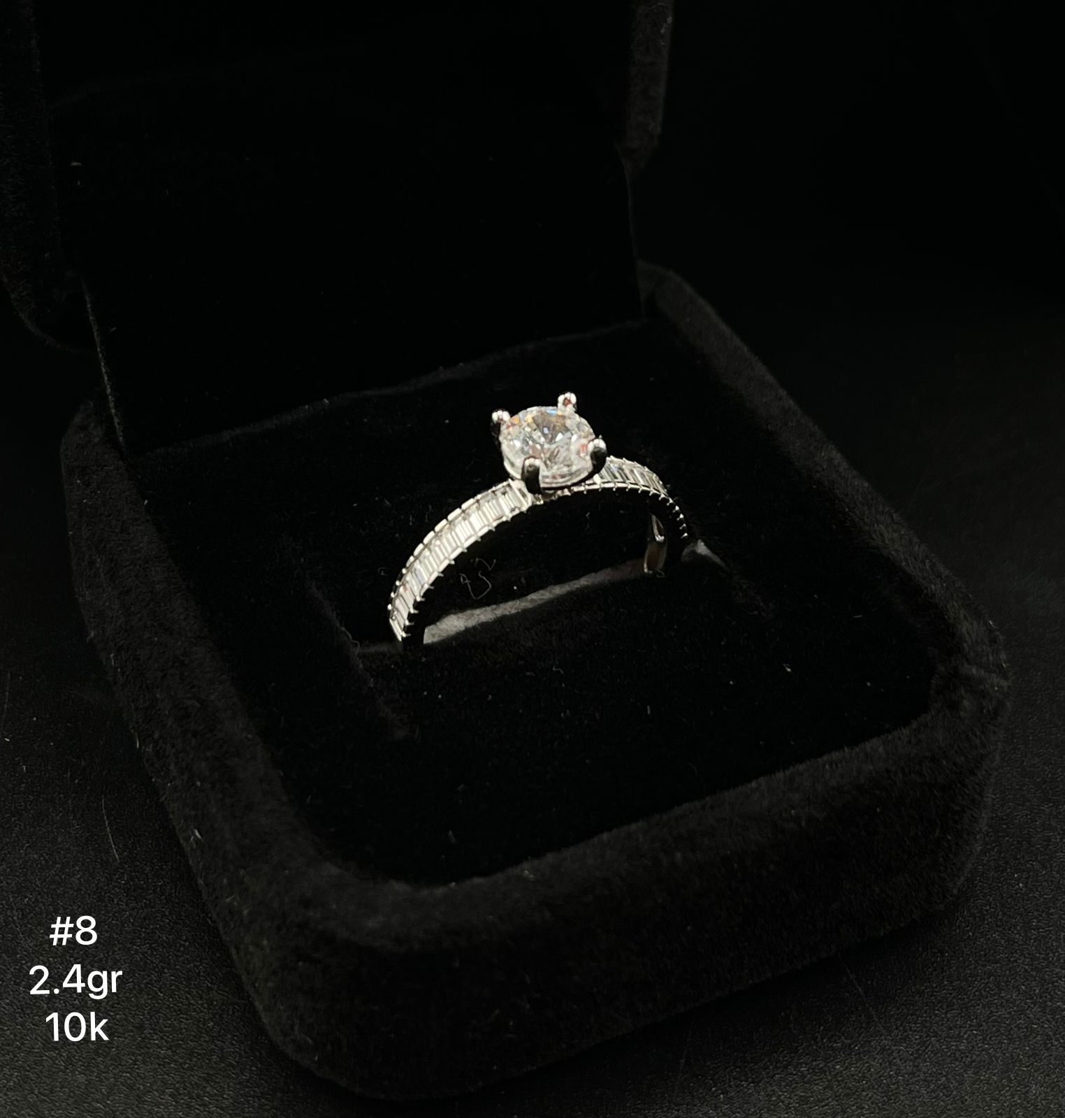 Anillo de compromiso en oro 10k