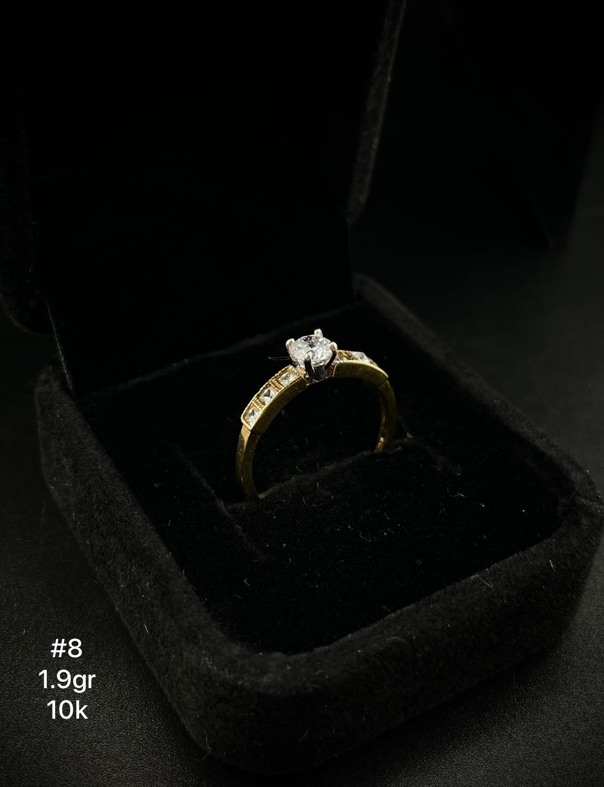 Anillo de compromiso en oro de 10k